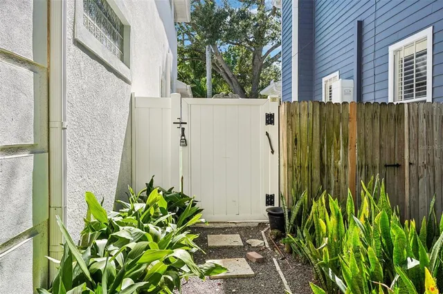 $1,975,000 | 2522 West Watrous Avenue, Tampa, FL 33629