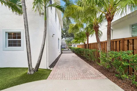 $1,975,000 | 2522 West Watrous Avenue, Tampa, FL 33629