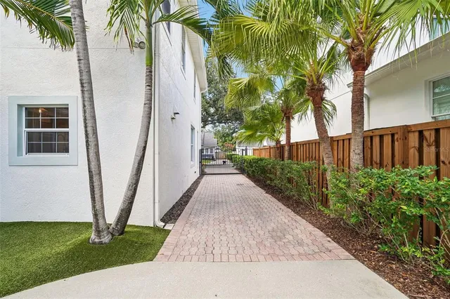 $1,975,000 | 2522 West Watrous Avenue, Tampa, FL 33629