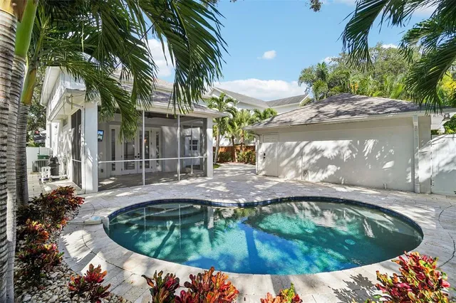 $1,975,000 | 2522 West Watrous Avenue, Tampa, FL 33629