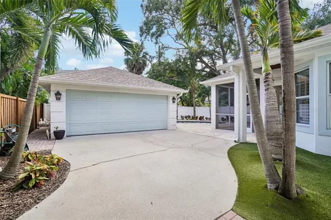 $1,975,000 | 2522 West Watrous Avenue, Tampa, FL 33629