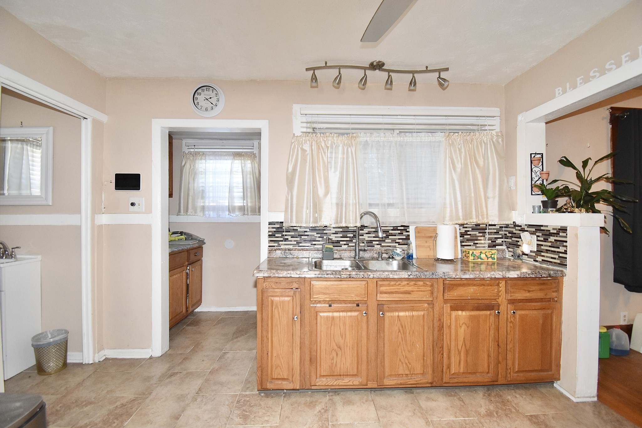 1245 Bay Street Springfield, MA 01109 - Photo 13 of 34 Gallery Image 13