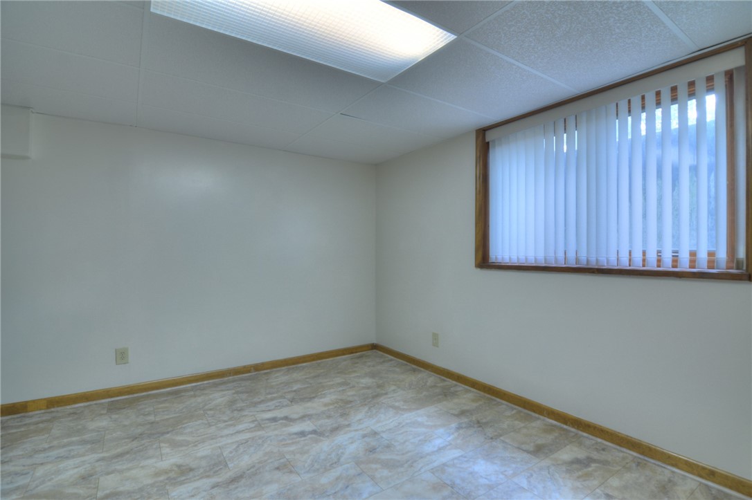 1160 Meadowview Drive Decatur, IL 62526 - Photo 37 of 46 Bedroom 5