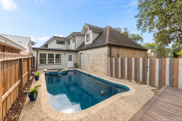 $325,000 | 5203 Metcalf, Windcrest, TX 78239