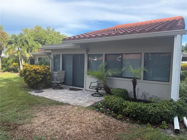 $5,000 | 500 Park Boulevard South, Unit 11, Venice, FL 34285