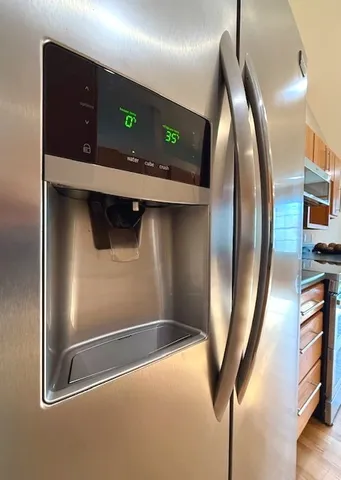 $378,500 | 405 Wesley Avenue, Savoy, IL 61874