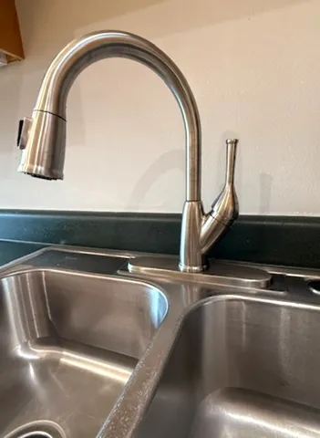 $378,500 | 405 Wesley Avenue, Savoy, IL 61874