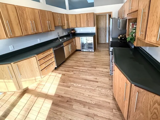 $378,500 | 405 Wesley Avenue, Savoy, IL 61874