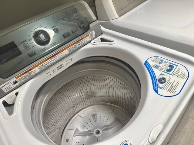 $378,500 | 405 Wesley Avenue, Savoy, IL 61874