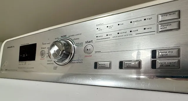 $378,500 | 405 Wesley Avenue, Savoy, IL 61874