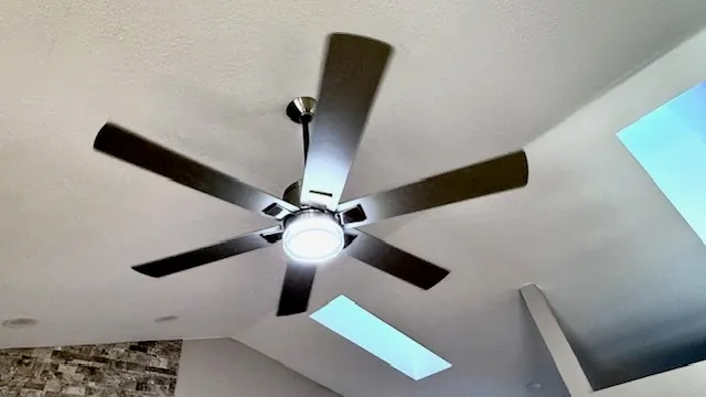 $378,500 | 405 Wesley Avenue, Savoy, IL 61874