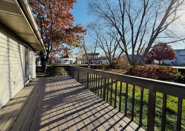 $378,500 | 405 Wesley Avenue, Savoy, IL 61874