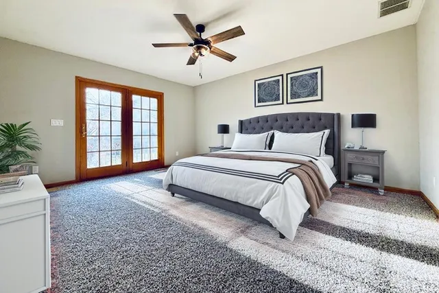 $378,500 | 405 Wesley Avenue, Savoy, IL 61874