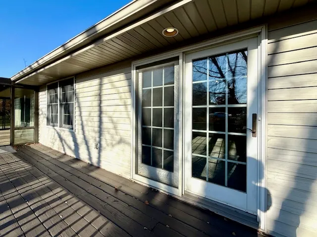 $378,500 | 405 Wesley Avenue, Savoy, IL 61874