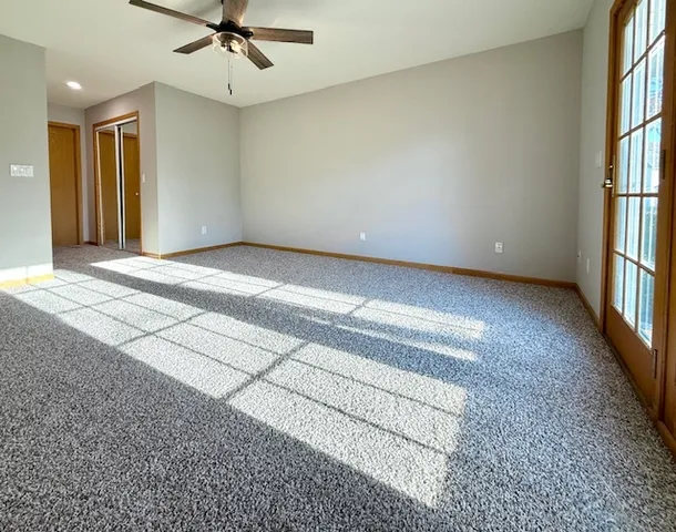 $378,500 | 405 Wesley Avenue, Savoy, IL 61874