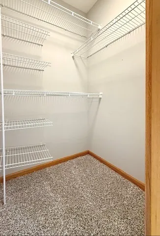 $378,500 | 405 Wesley Avenue, Savoy, IL 61874