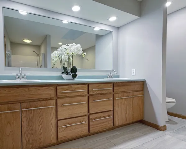 $378,500 | 405 Wesley Avenue, Savoy, IL 61874