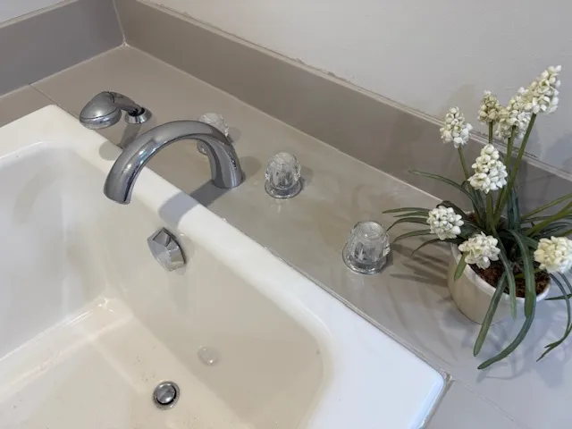 $378,500 | 405 Wesley Avenue, Savoy, IL 61874