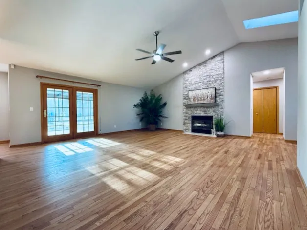 $378,500 | 405 Wesley Avenue, Savoy, IL 61874