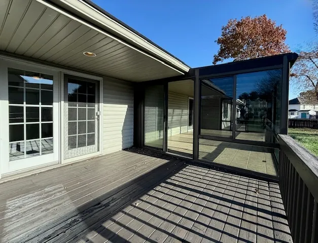 $378,500 | 405 Wesley Avenue, Savoy, IL 61874