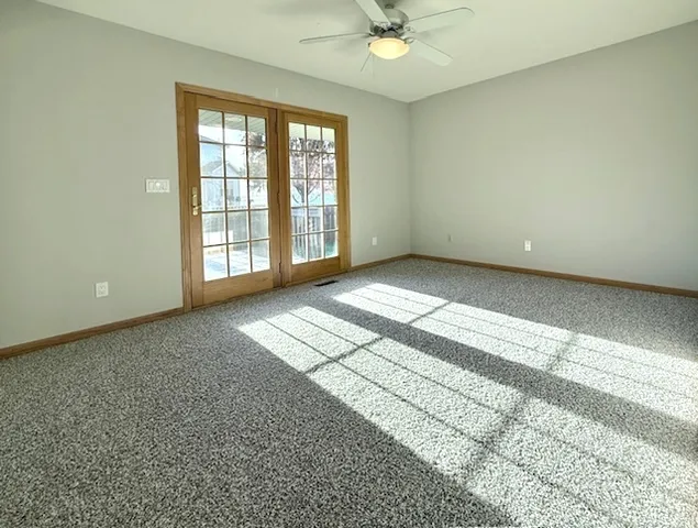 $378,500 | 405 Wesley Avenue, Savoy, IL 61874