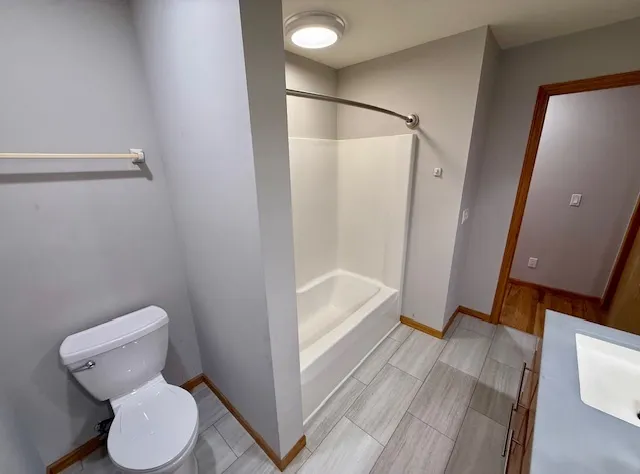 $378,500 | 405 Wesley Avenue, Savoy, IL 61874