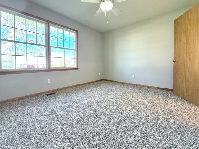 $378,500 | 405 Wesley Avenue, Savoy, IL 61874