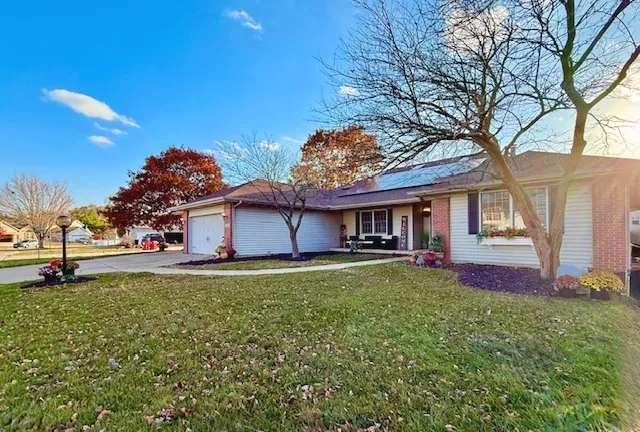 $378,500 | 405 Wesley Avenue, Savoy, IL 61874