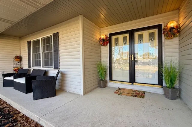 $378,500 | 405 Wesley Avenue, Savoy, IL 61874