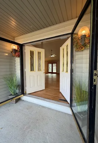 $378,500 | 405 Wesley Avenue, Savoy, IL 61874