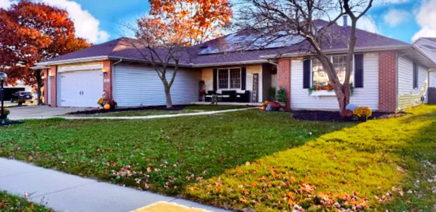 $378,500 | 405 Wesley Avenue, Savoy, IL 61874