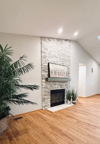 $378,500 | 405 Wesley Avenue, Savoy, IL 61874