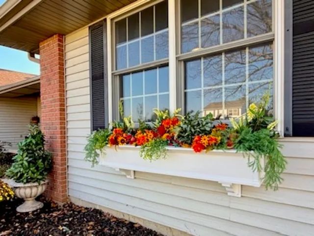 $378,500 | 405 Wesley Avenue, Savoy, IL 61874