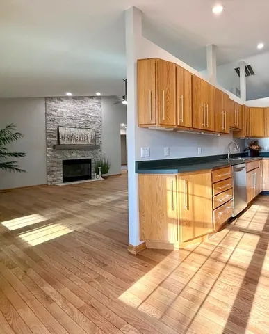 $378,500 | 405 Wesley Avenue, Savoy, IL 61874