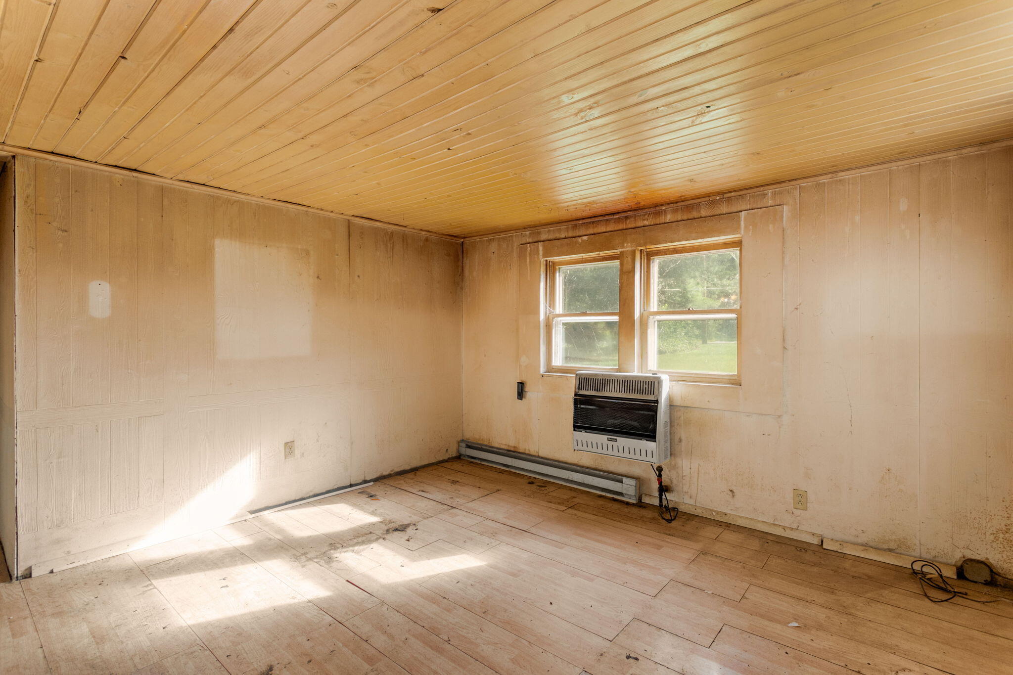 69408 Elkhart Road Edwardsburg, MI 49112 - Photo 2 of 19 3-web-or-mls-003
