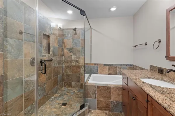 $789,000 | 3822 Ryan Way, Winston-Salem, NC 27106