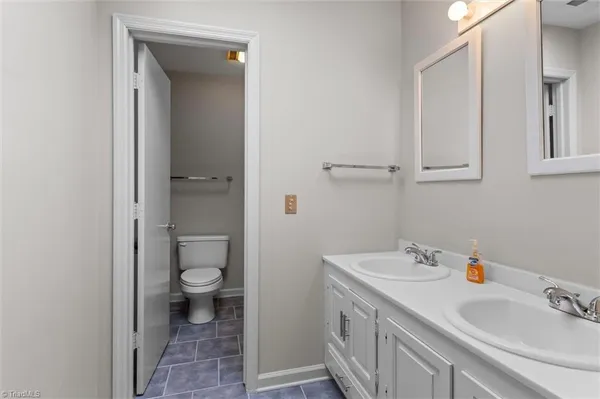 $789,000 | 3822 Ryan Way, Winston-Salem, NC 27106