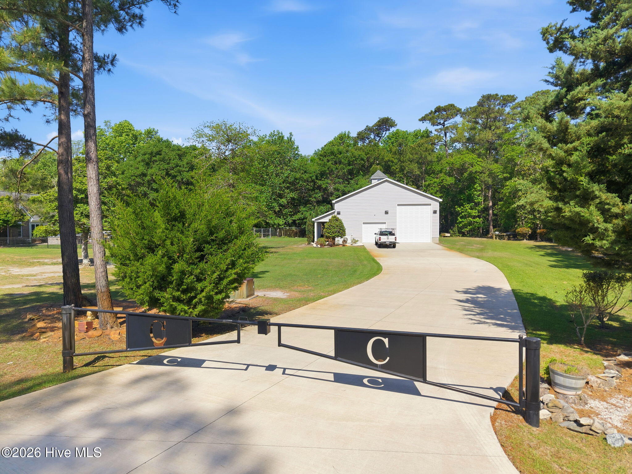 410 Whitebridge Road Hampstead, NC 28443 - Photo 57 of 94 9-web-or-mls-dji_20260423103911_0271_d