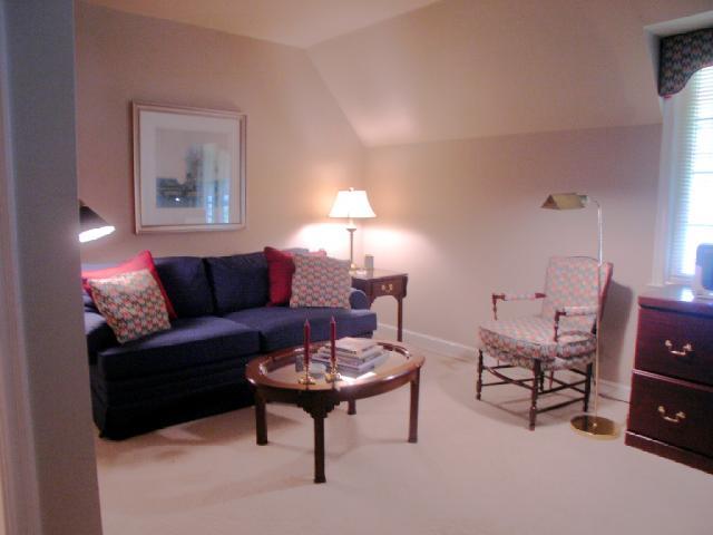 2610 Berwyn Road Columbus, OH 43221 - Photo 10 of 16