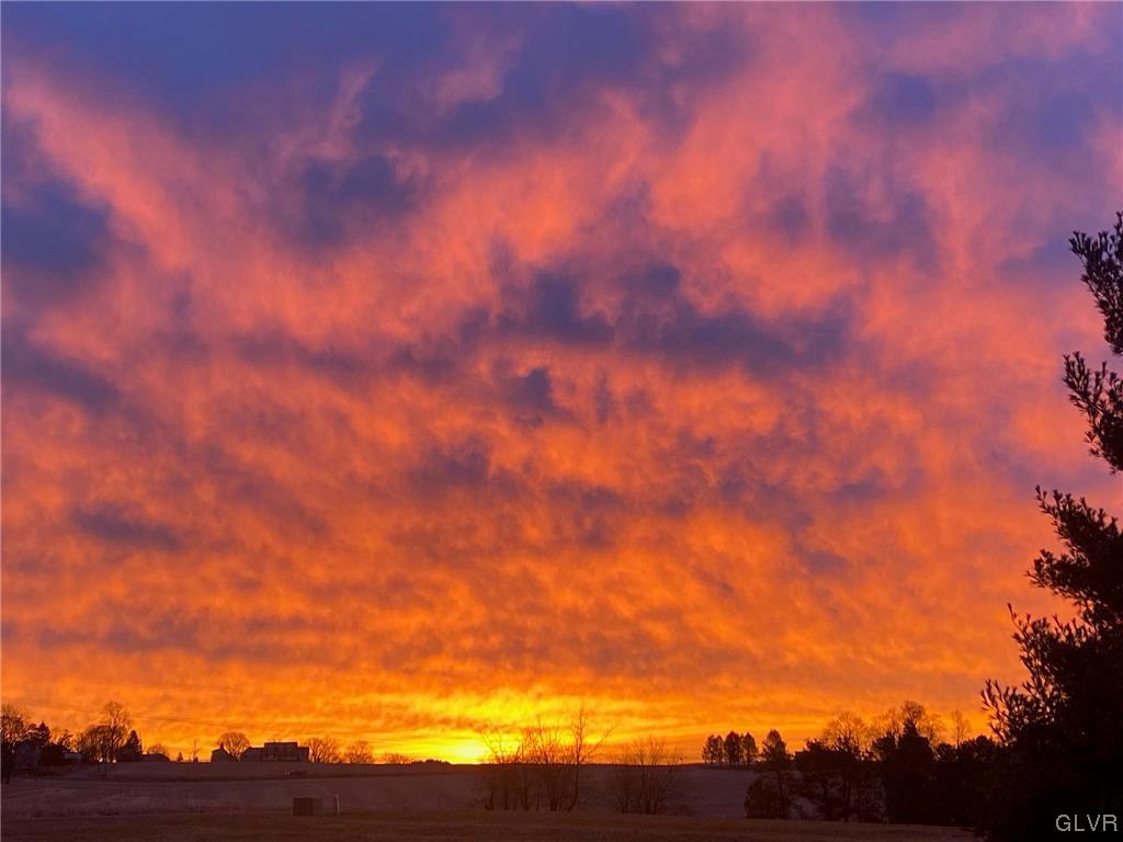 6273 Hower Road Pen Argyl, PA 18072 - Photo 27 of 37 a view of sunset