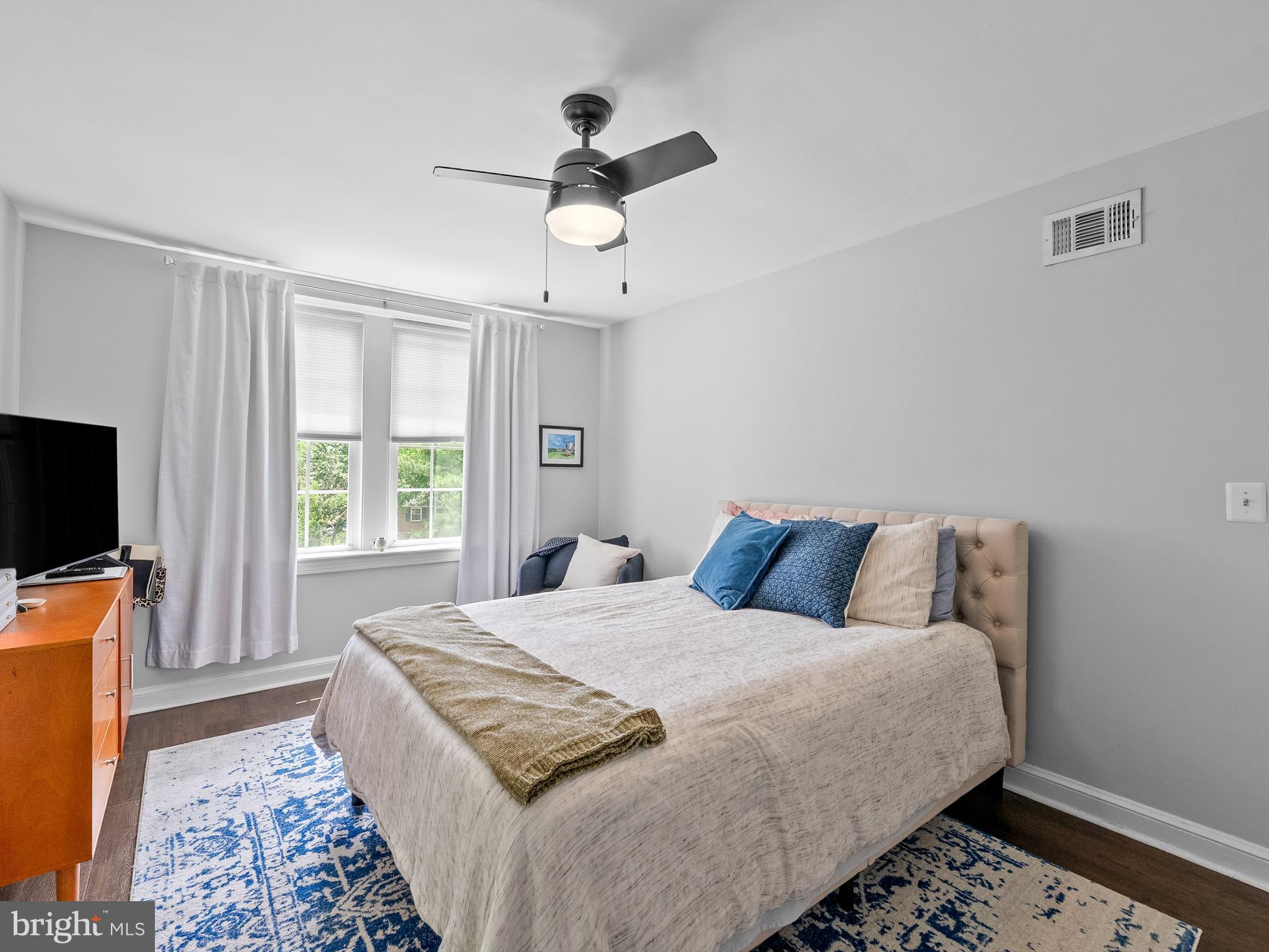 22 South Old Glebe Road, Unit 102D Arlington, VA 22204 - Photo 13 of 16