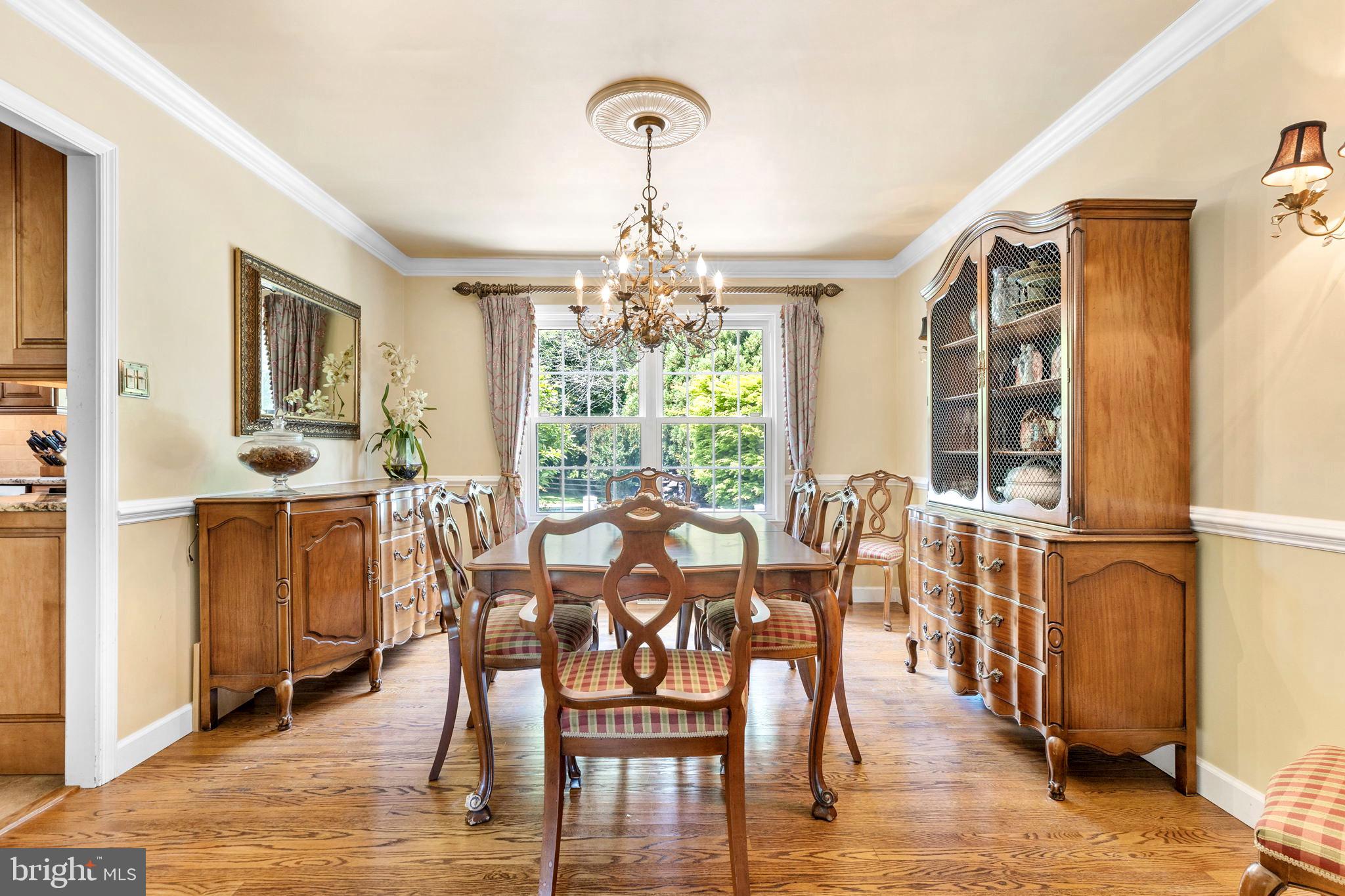 23 Walters Road Glen Mills, PA 19342 - Photo 12 of 43 Formal dining room