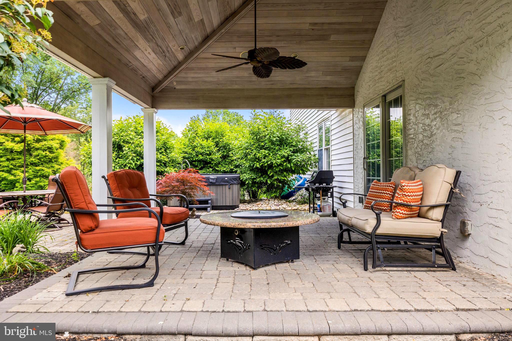 23 Walters Road Glen Mills, PA 19342 - Photo 19 of 43 Outdoor covered patio
