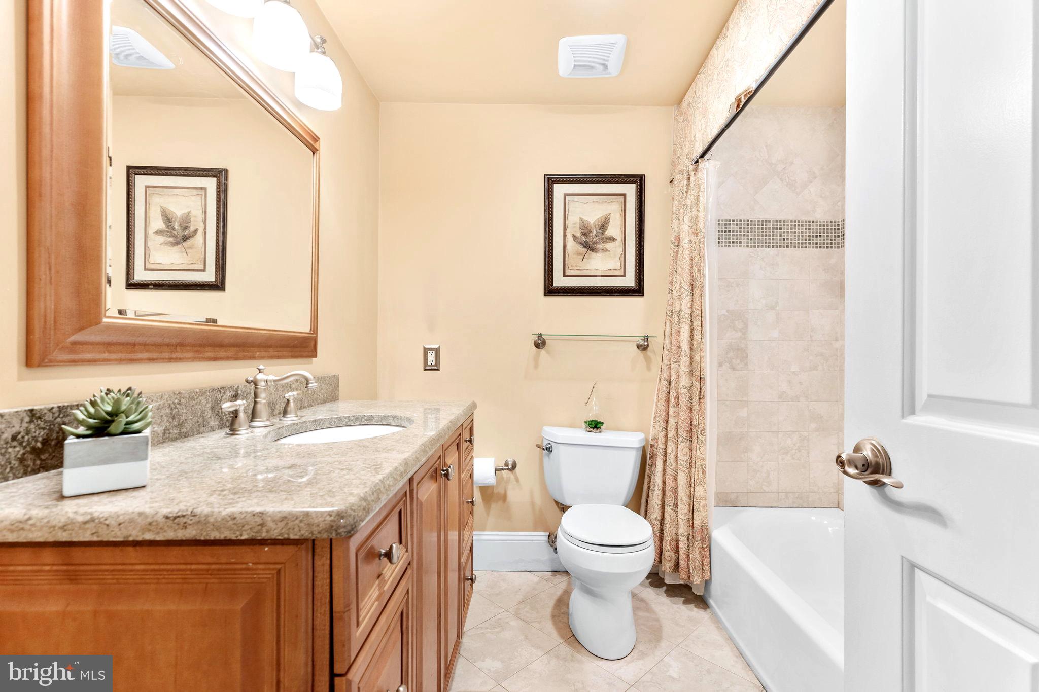 23 Walters Road Glen Mills, PA 19342 - Photo 30 of 43 Second floor bathroom