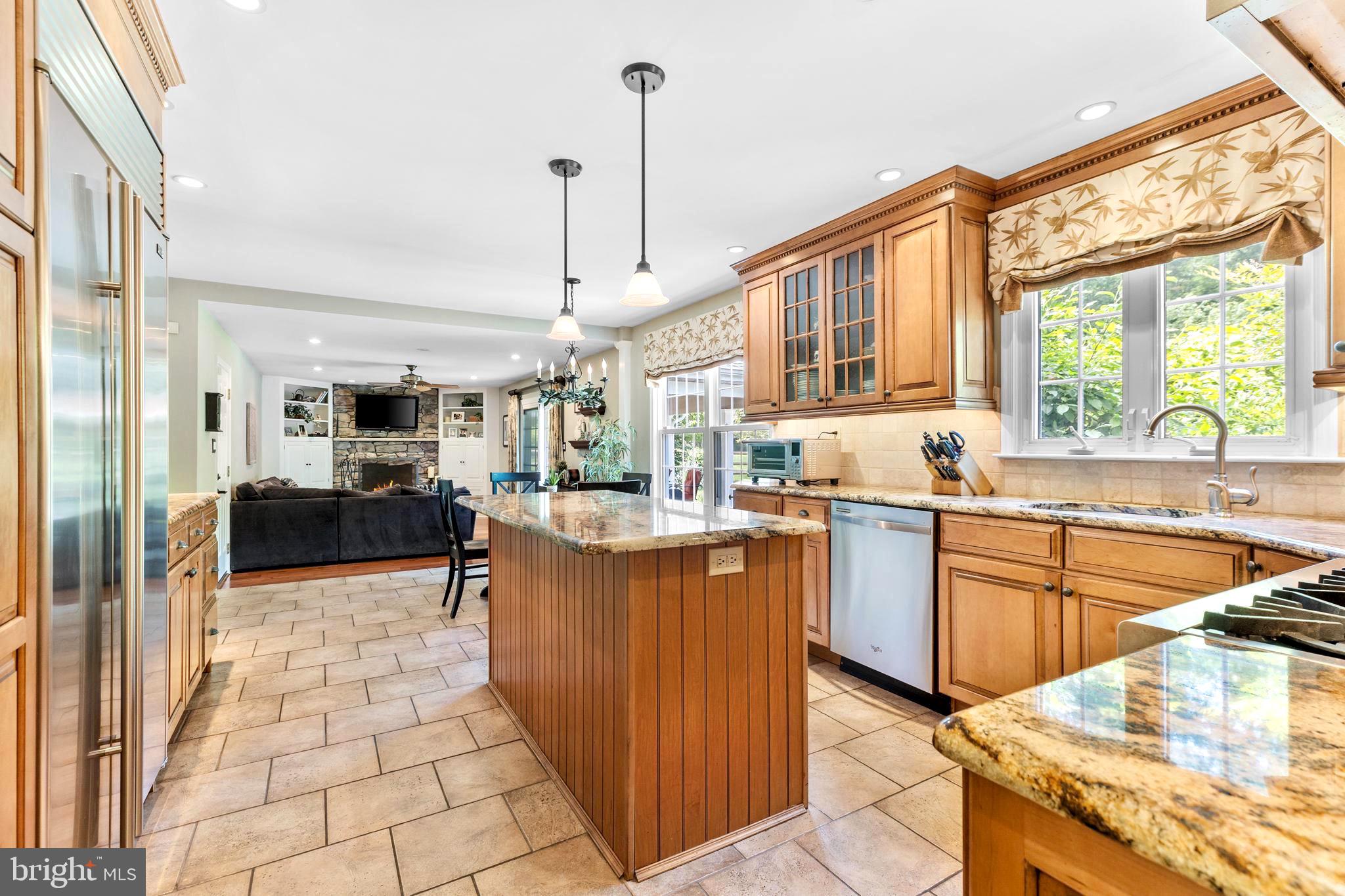 23 Walters Road Glen Mills, PA 19342 - Photo 7 of 43 Open concept Kitchen