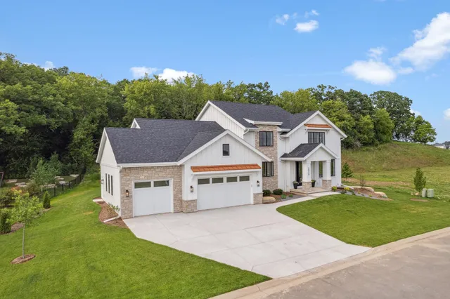 $1,699,900 | 5928 Burning Prairie, Waunakee, WI 53597
