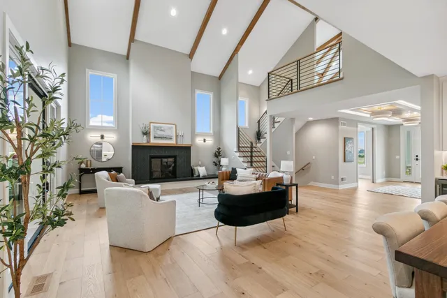 $1,699,900 | 5928 Burning Prairie, Waunakee, WI 53597