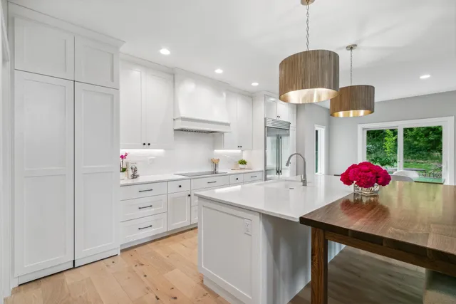 $1,699,900 | 5928 Burning Prairie, Waunakee, WI 53597