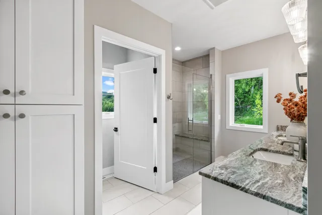 $1,699,900 | 5928 Burning Prairie, Waunakee, WI 53597