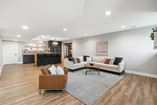 $1,699,900 | 5928 Burning Prairie, Waunakee, WI 53597